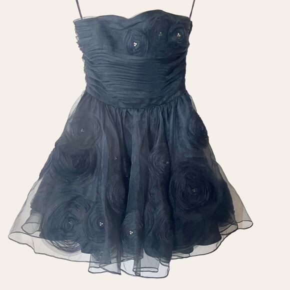 Betsey Johnson Dresses & Skirts - Betsey Johnson Black Rosette Tulle Strapless Mini Dress Size 4